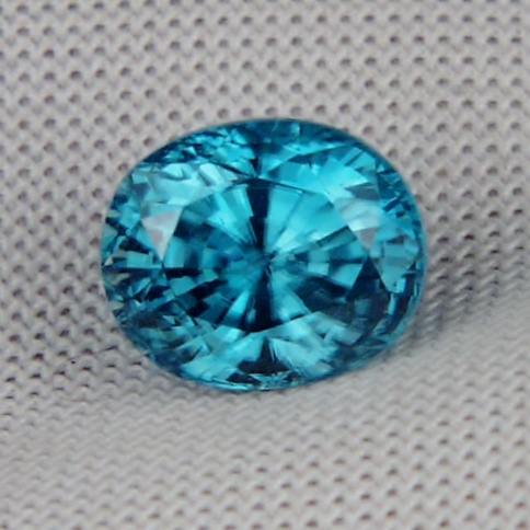 Special Color and Quality Blue Zircon Cambodia 5.21 ct  Litnon.com