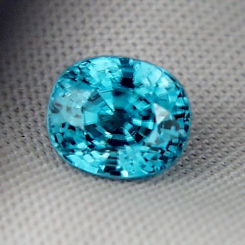 Flawless Quality Gem Blue Zircon Cambodia 5.86 ct  Litnon.com