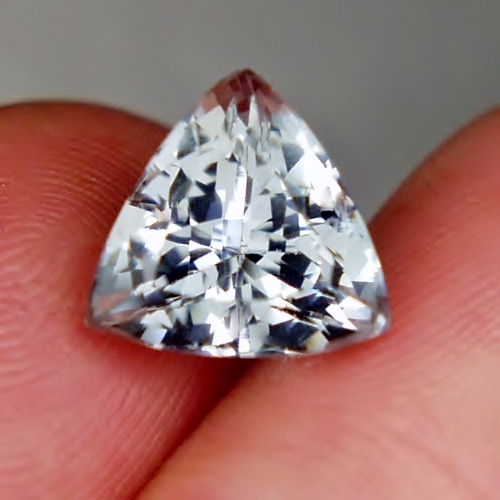 Top Cut and Bright Unusual Collectors Color Gray Beryl 4.24ct  Litnon.com