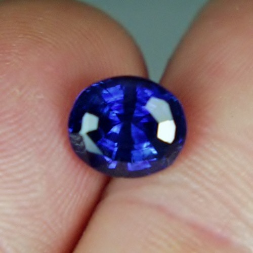 Fine Royal Blue Natural Ceylon Sapphire 2.71 ct  Litnon.com