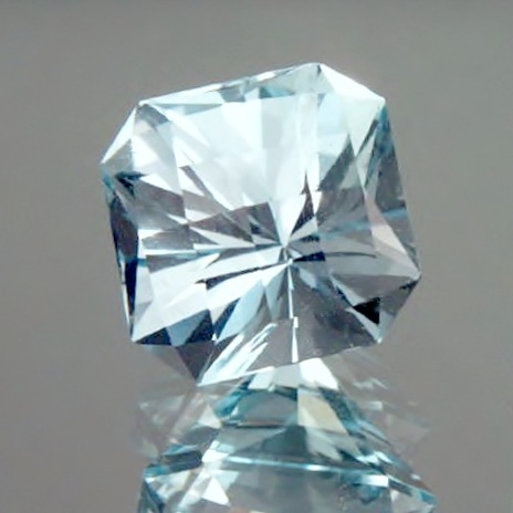 Top Cut Natural Color Blue Topaz Nigeria 4.73 ct  Litnon.com