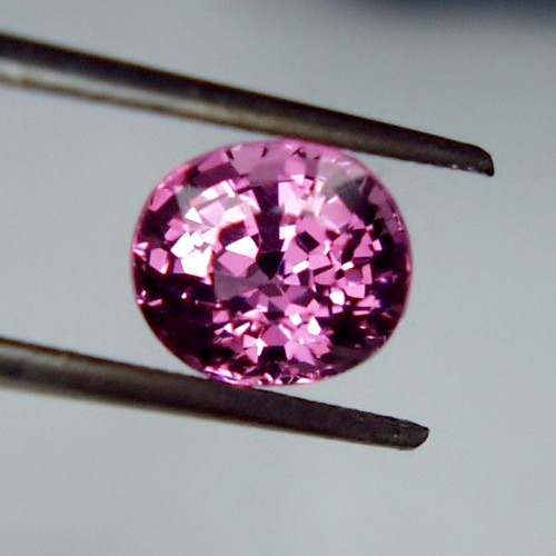 Bright Clean and Pink Natural Spinel Tajikistan 1.91ct  Litnon.com