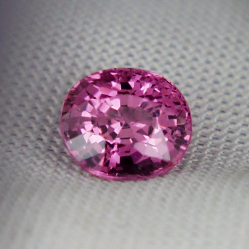 Bright Clean and Pink Natural Spinel Tajikistan 1.91ct  Litnon.com