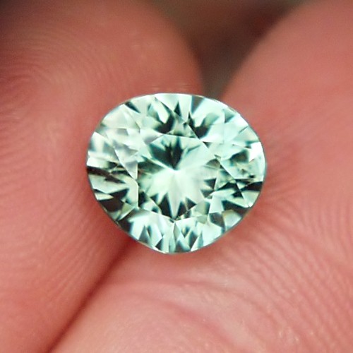Brilliant Mint GreenTourmaline Afghanistan 3.66 ct  Litnon.com