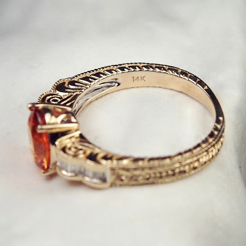 Quality 14 kt Mandarin Garnet Diamond Ring  Litnon.com