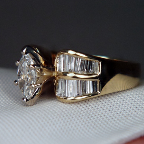 Quality Diamonds Estate 14 kt Diamond Ring  Litnon.com