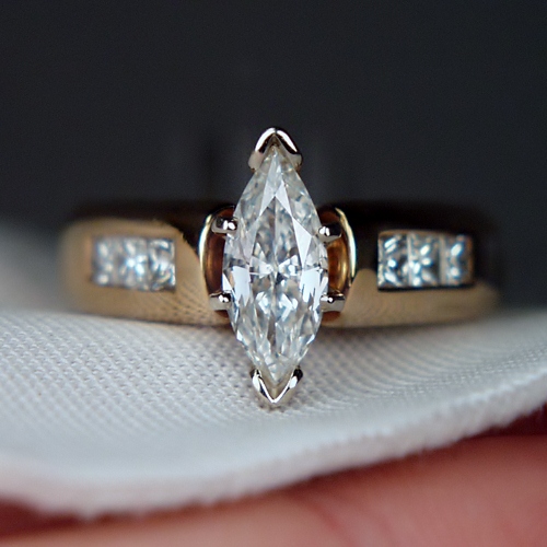 Quality Diamonds Estate 14 kt Diamond Ring  Litnon.com