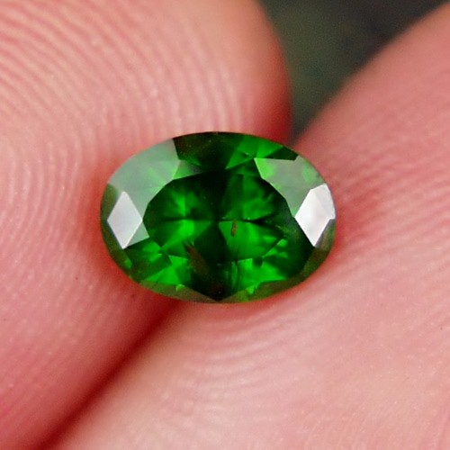 Rare Chrome Green Russian Demantoid Garnet 1.38ct  Litnon.com