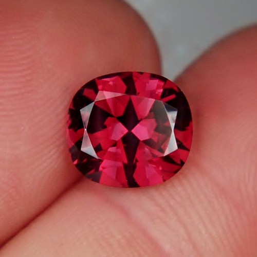 Quality USA Cut Tanga Rhodolite Garnet Tanzania 3.58ct  Litnon.com
