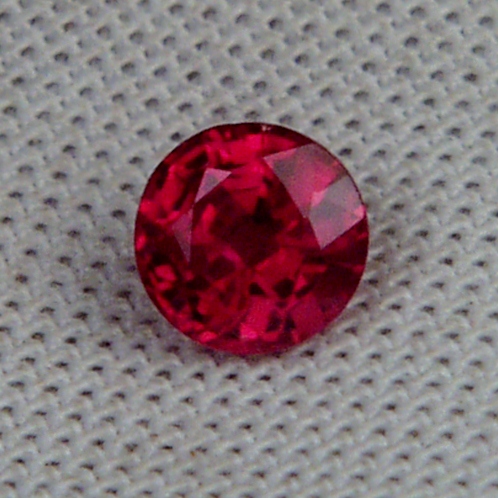 Fine Color and Bright Natural South East Asia Ruby 5mm 0.62 ct  Litnon.com