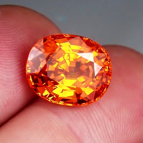 Special Quality Best Mandarin Spessartite Garnet 10.80 ct  Litnon.com