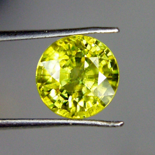 Brilliant Natural Yellow Sphene Pakistan 4.02 ct  Litnon.com