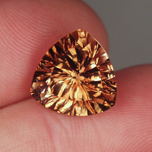Color and Fine Cutting Bright Sherry Topaz Brazil 9.21 ct  Litnon.com
