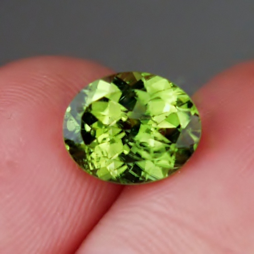 Fine Quality Bright and Pretty Arizona Peridot 3.42 ct  Litnon.com