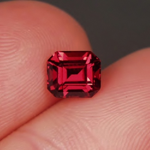 Quality Tanga Rhodolite Garnet Tanzania 2.02ct  Litnon.com