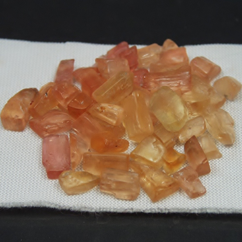 Ouro Preto Imperial Topaz Rough - Specimen 101 ct  Litnon.com