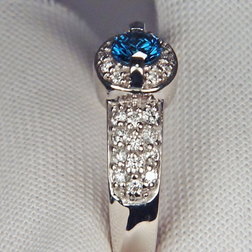 Quality Intense Blue Diamond 14 kt White Gold Ring  Litnon.com