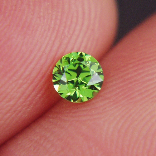 Brilliant Quality  Natural Russian Demantoid Garnet  Litnon.com
