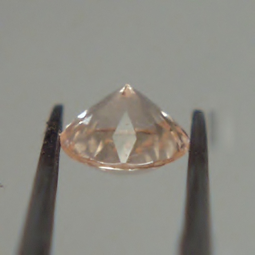 Very Brilliant Untreated Light Peach Color Sapphire Sri Lanka Litnon.com