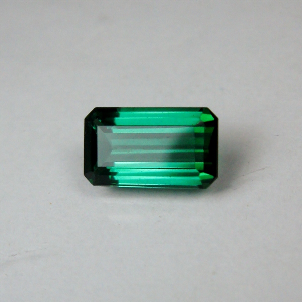 Bright and Clean Old Stock Fine Green Tourmaline Brazil 3.19 ct  Litnon.com
