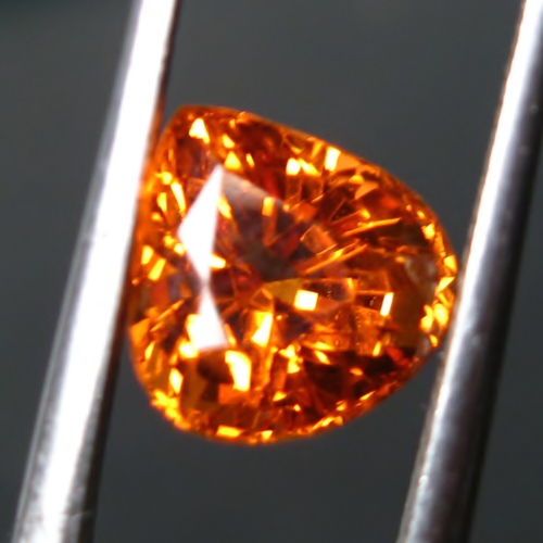 Color and Fire Mandarin Spessartite Garnet Nigeria 2.60 ct  Litnon.com