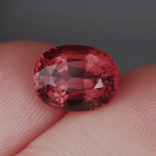 Big Cranberry Red Spinel Sri Lanka 5.01 ct  Litnon.com