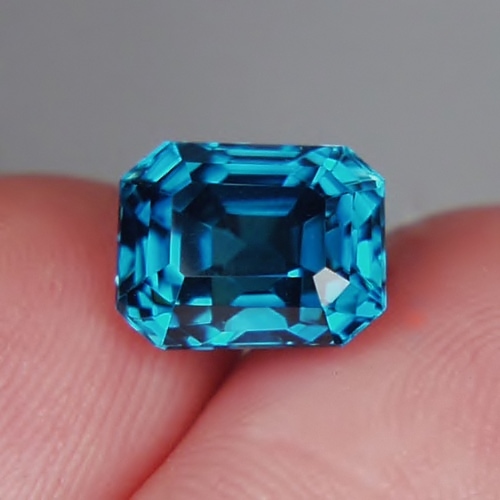 Top Gem Color Cambodian Blue Zircon 7.69 ct  Litnon.com