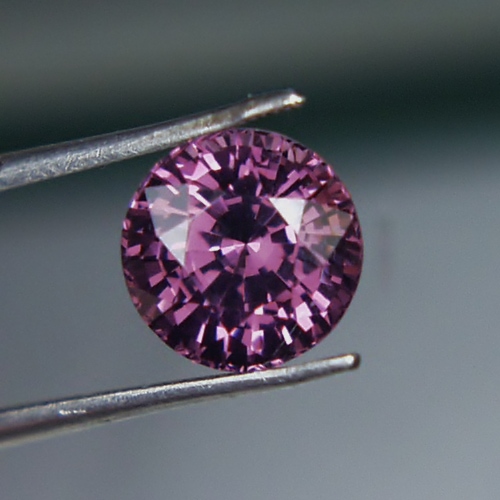 Quality Color Shift Natural Spinel Sri Lanka 3.20 ct  Litnon.com