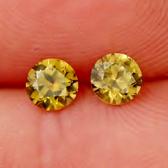 Brilliant Quality Color Change Russian Demantoid Garnet Pair  Litnon.com