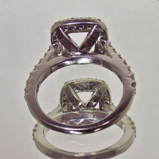 Estate Classic Diamond Platinum Halo Ring Setting 0.50 ct tw  Litnon.com