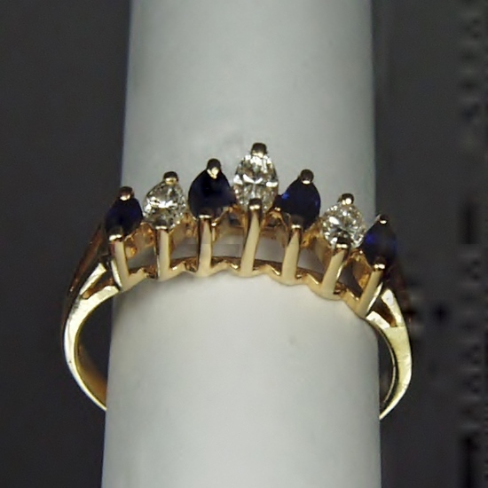  Estate 14 Karat Natural Sapphire & Diamond Ring  Litnon.com