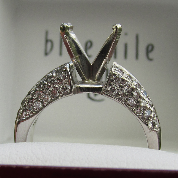 Estate Ladies Heavy Classic Diamond 18 kt WG Semi Mount Eng Ring  Litnon.com