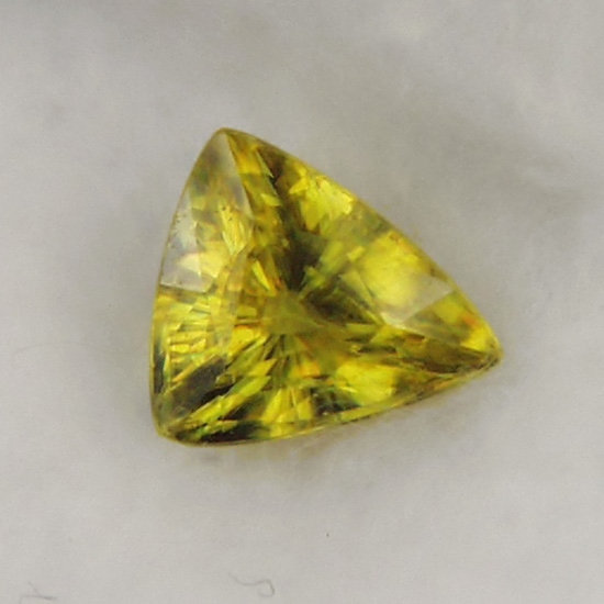 Multi Color Fire Natural yellow Sphene Pakistan 1.48 ct  Litnon.com
