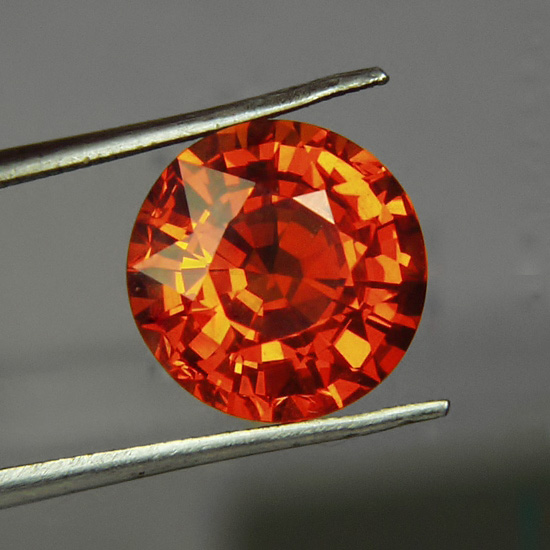 Color and Fire Huge Spessartite Garnet Nigeria 6.44 ct  Litnon.com