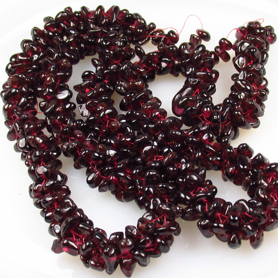 625 Carats Drilled Wine Color Rhodolite Garnet Beads  Litnon.com