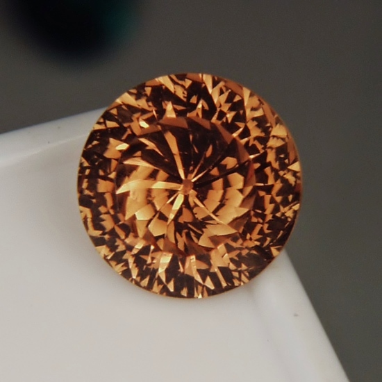 Color and Fine Cutting! Bright Sherry Topaz Brazil 9.47 ct!  Litnon.com