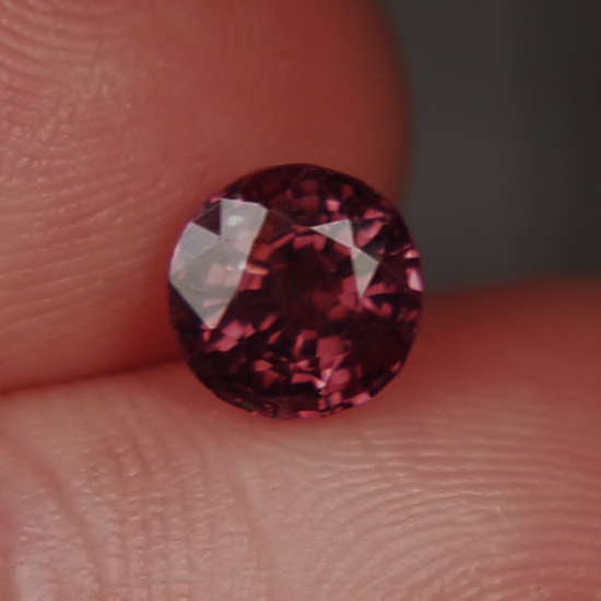 Rich Wine Red Natural Spinel 1.91ct  Litnon.com