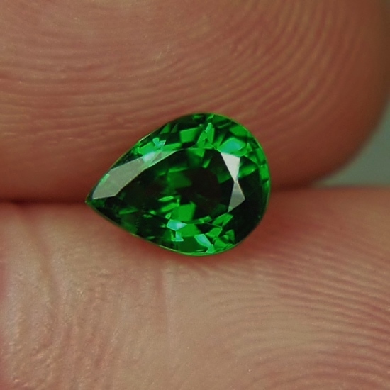 Superb Color Tsavorite Green Garnet Kenya 1.42ct  Litnon.com