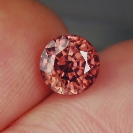 New Find Copper Pink Same Zircon Tanzania 2.99 ct  Litnon.com