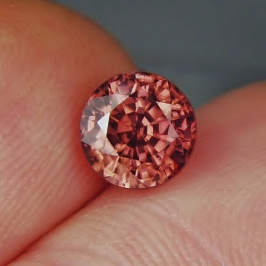 New Find Copper Pink Same Zircon Tanzania 2.99 ct  Litnon.com