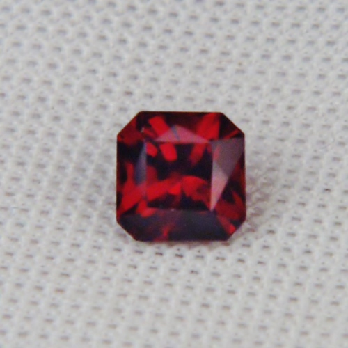 Quality Arizona Chrome Pyrope Ant Hill Garnet  Litnon.com