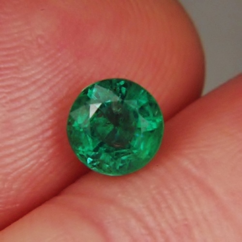 Great Color! Natural  Zambian Emerald Calibrated 6 mm!   Litnon.com