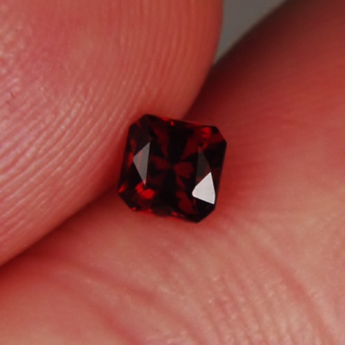 Quality Arizona Chrome Pyrope Ant Hill Garnet  Litnon.com
