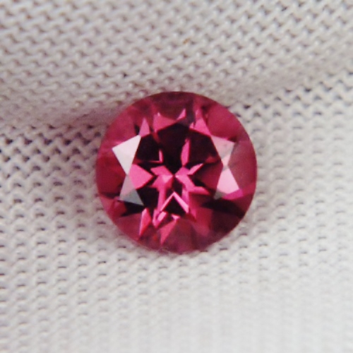Top Cut Hot Pink Umbalite Garnet Tanzania 1.03 ct  Litnon.com