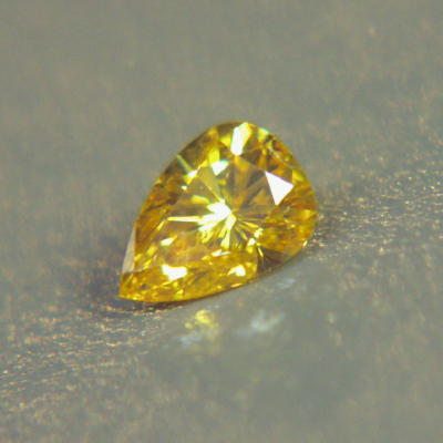 Natural Color Intense Fancy Color Yellow Diamond  Litnon.com