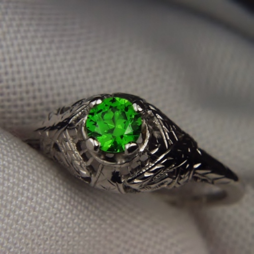 Antique 18kt White Gold Russian Demantoid Garnet Ring  Litnon.com