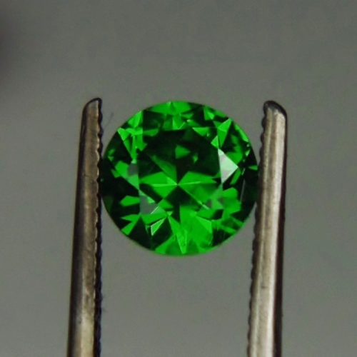  Top Gem Emerald Green Old Mine Russian Demantoid Garnet  Litnon.com