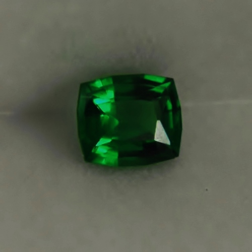 Ideal Color and Clarity Tsavorite Green Garnet Kenya  Litnon.com