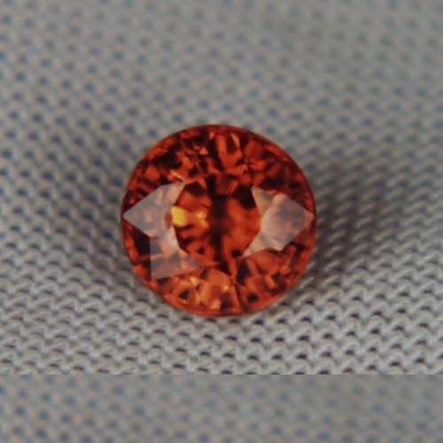 Natural and Bright Spessartite Garnet Nigeria 1.58 ct  Litnon.com