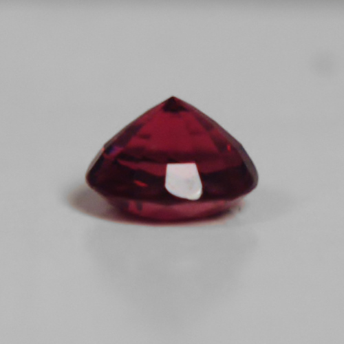 Bright and Pretty Old Stock Red - Pink South East Asia Spinel 1.37ct  Litnon.com